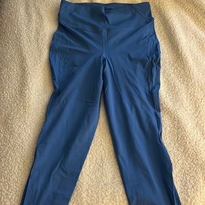 Lululemon size 10 cropped leggings